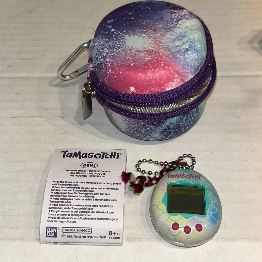 Bandai Tamagotchi Mermaid 2023 with Chain, Case, & Instructions B3‎